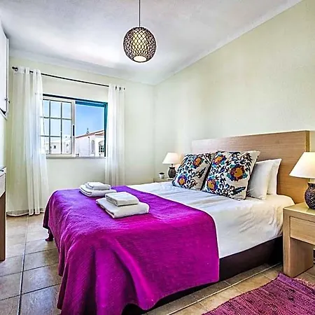 Hotel Rebela *